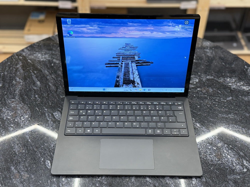 Microsoft Surface Laptop 4